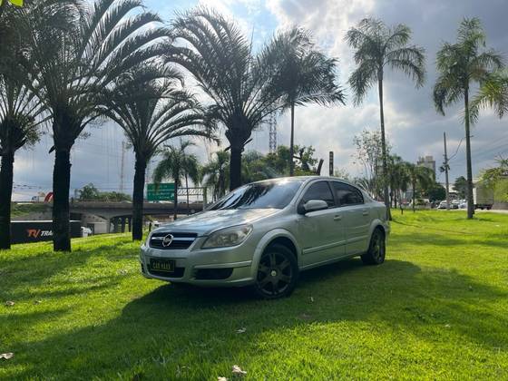 CHEVROLET VECTRA 2.0 MPFI EXPRESSION 8V FLEX 4P MANUAL